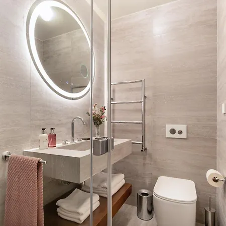 9 Aparthotel