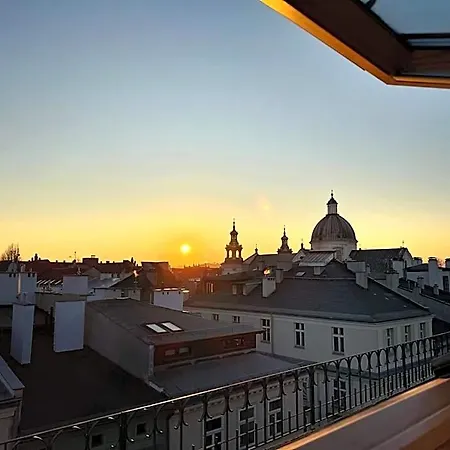 9 Aparthotel